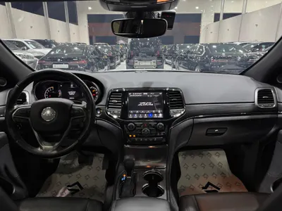 2020 Jeep Grand Cherokee