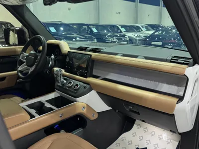 2025 Land Rover Defender X dynamic