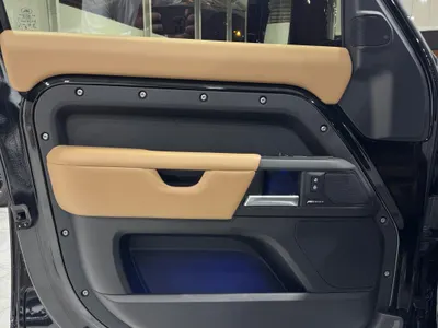 2025 Land Rover Defender X dynamic