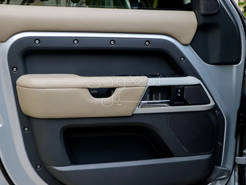 2021 Land Rover Defender X dynamic