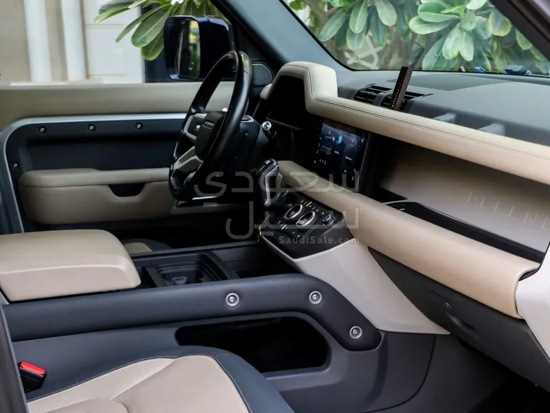 2021 Land Rover Defender X dynamic
