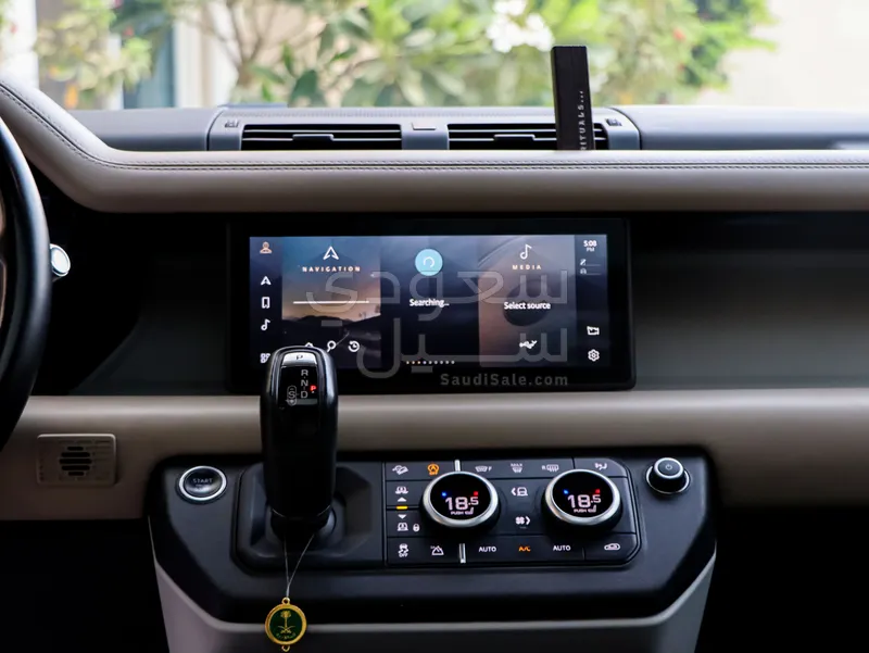 2021 Land Rover Defender X dynamic