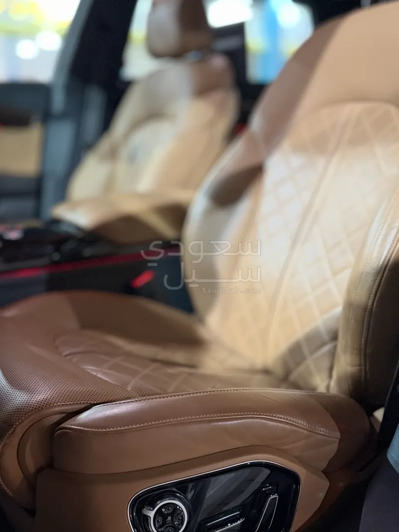 2015 Audi A8 50 TEFI