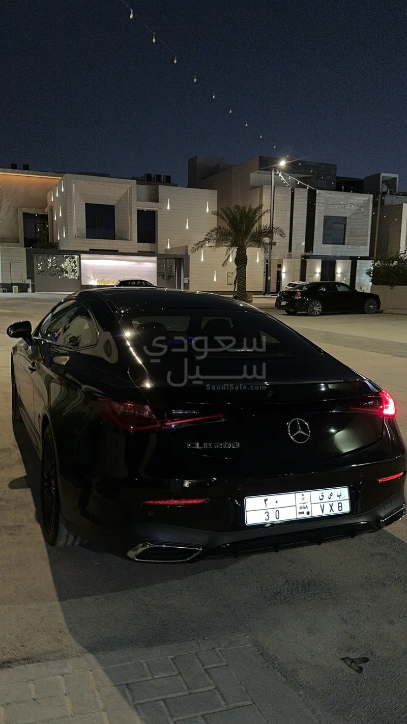 2024 مرسيدس - بنز سي إل إي 200