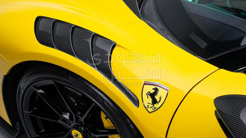 2022 Ferrari Spider SF90