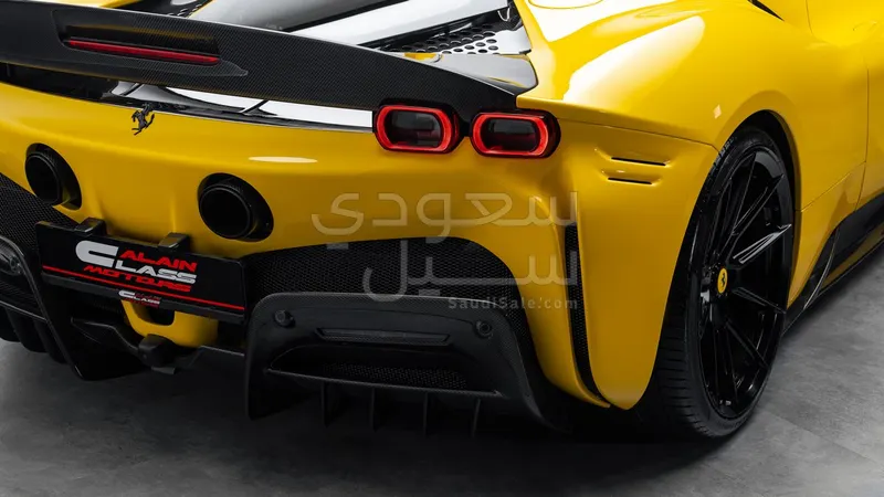2022 Ferrari Spider SF90