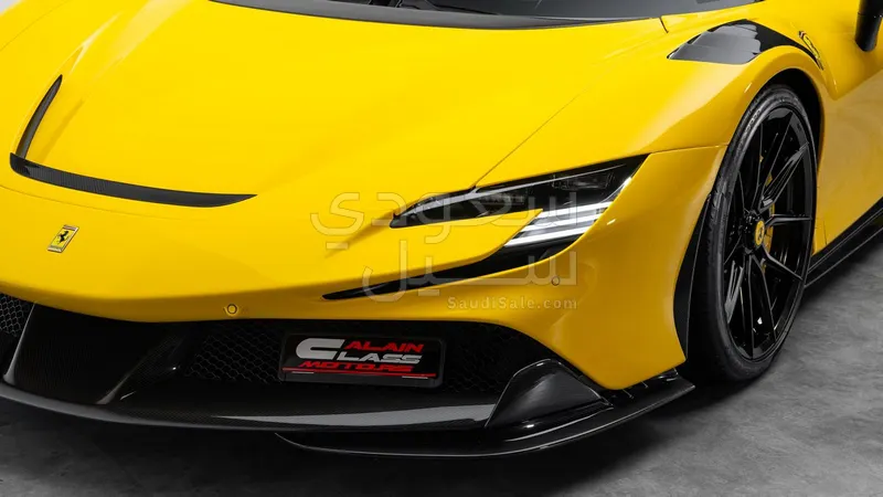 2022 Ferrari Spider SF90