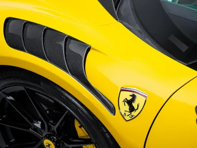 2022 Ferrari Spider SF90