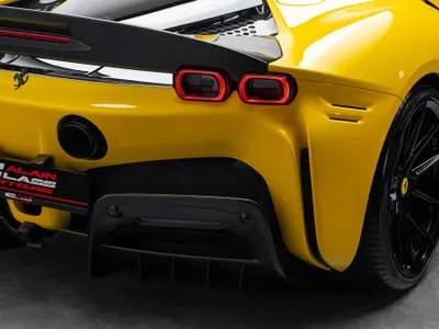 2022 Ferrari Spider SF90