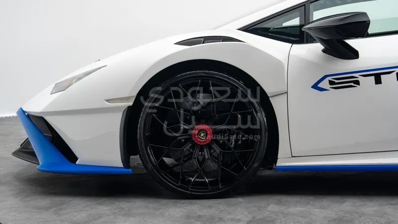 2022 Lamborghini Huracán STO