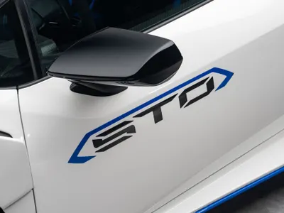 2022 Lamborghini Huracán STO