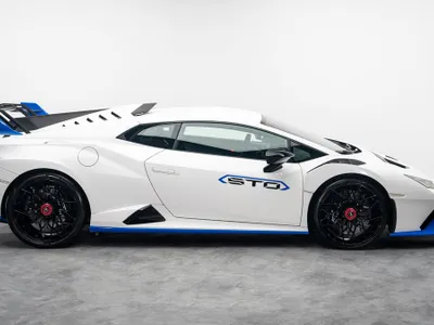 2022 Lamborghini Huracán STO