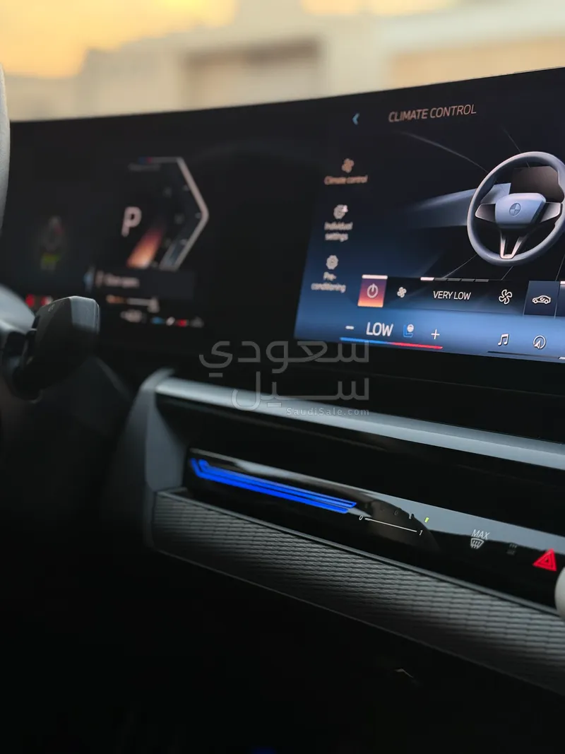 2024 بي ام دبليو الفئة الخامسة 520 أي