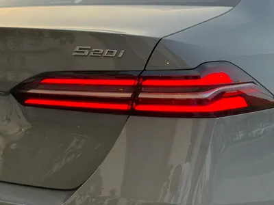 2024 بي ام دبليو الفئة الخامسة 520 أي