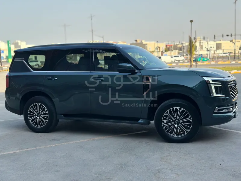2025 نيسان باترول بلاتينيوم