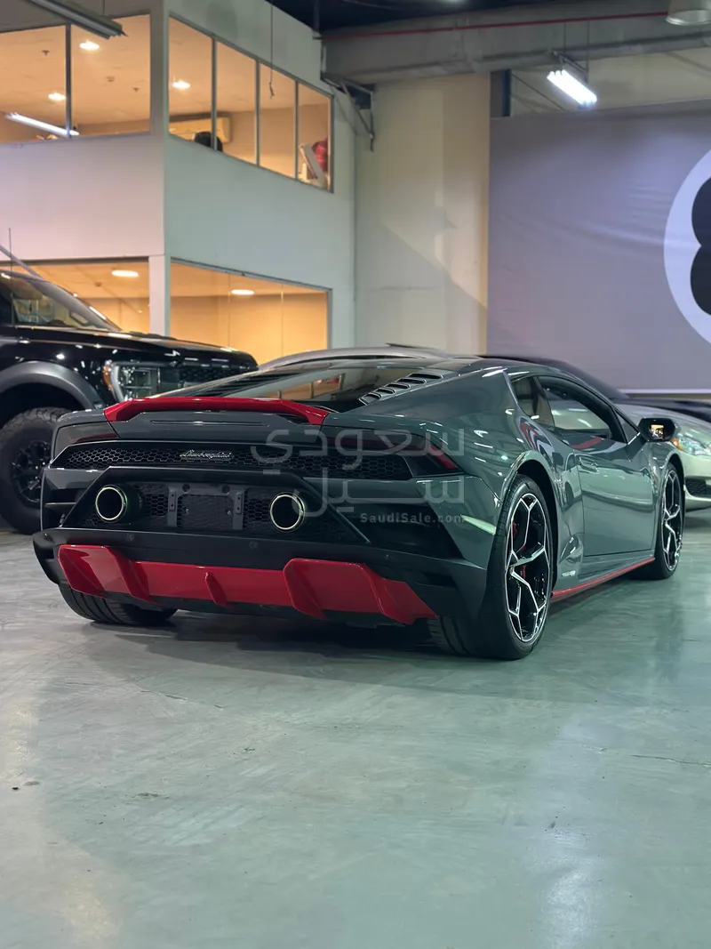 2022 Lamborghini Huracán EVO