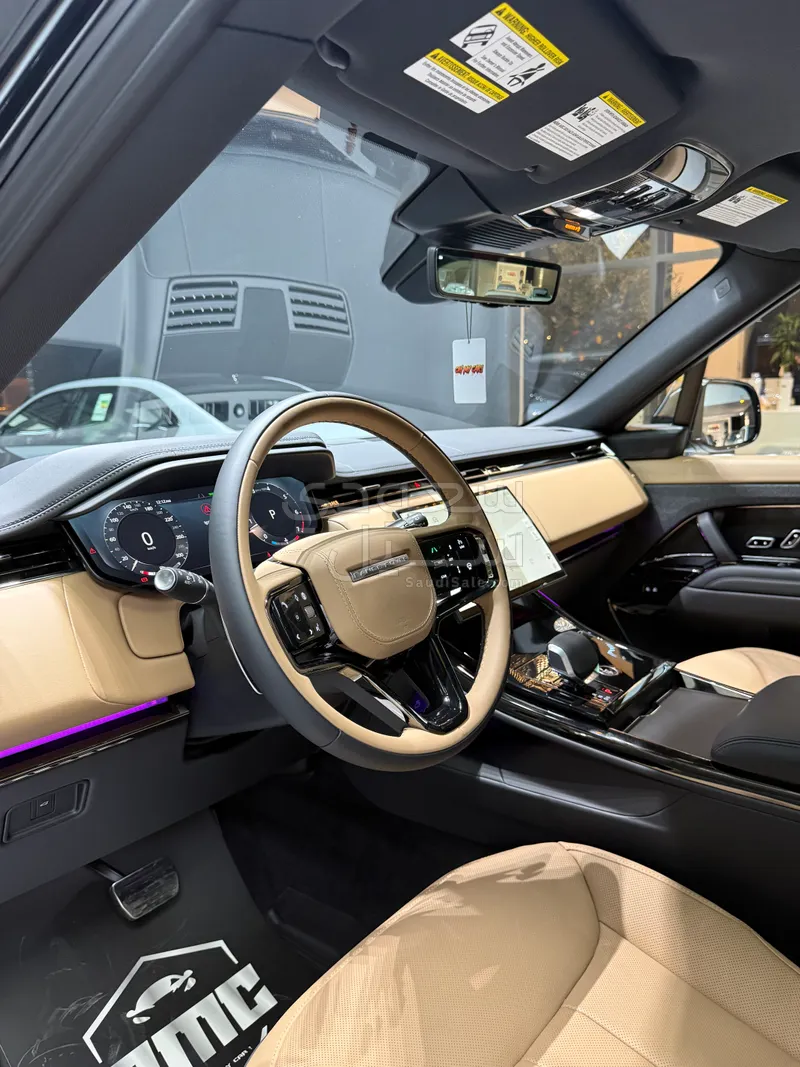 2025 Land Rover Range Rover Sport HSE
