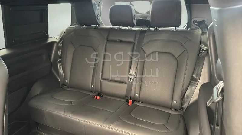2023 Land Rover Defender 90