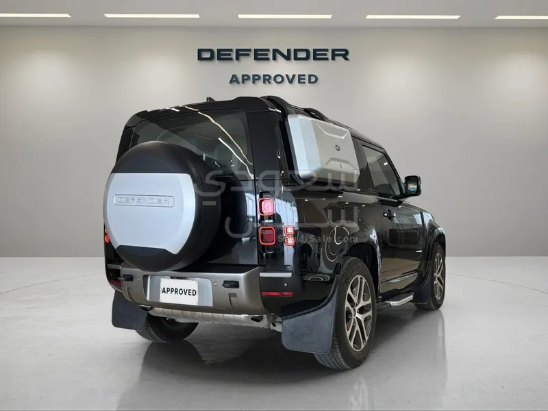 2024 Land Rover Defender 90