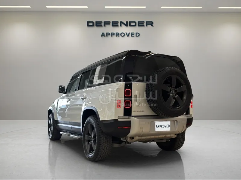 2024 Land Rover Defender 110