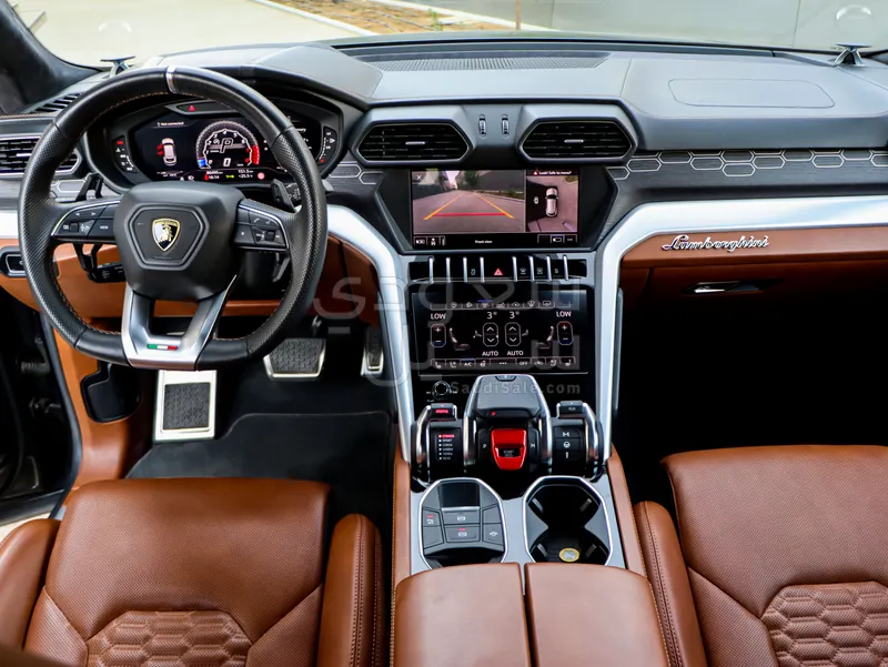 2019 Lamborghini URUS