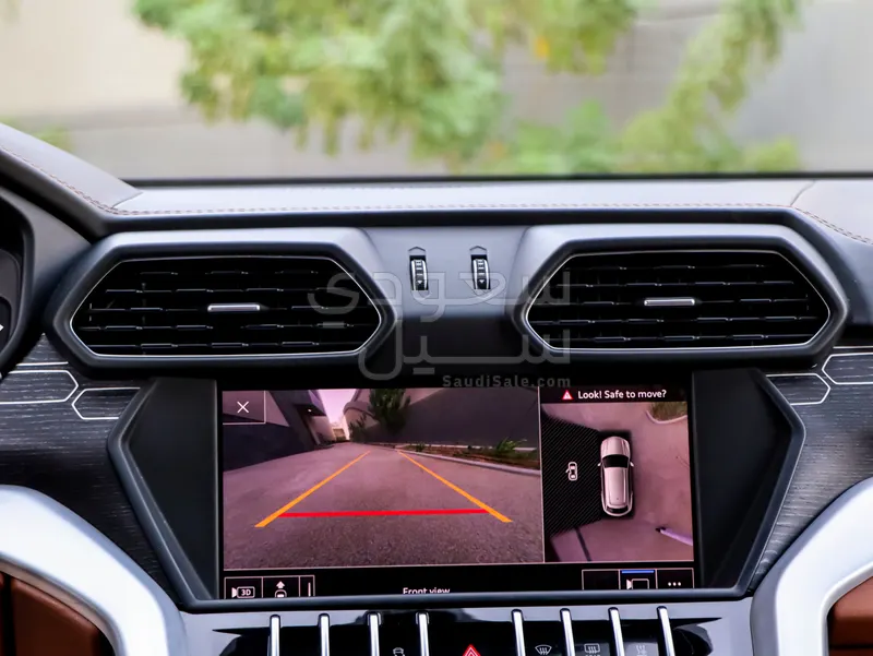 2019 Lamborghini URUS