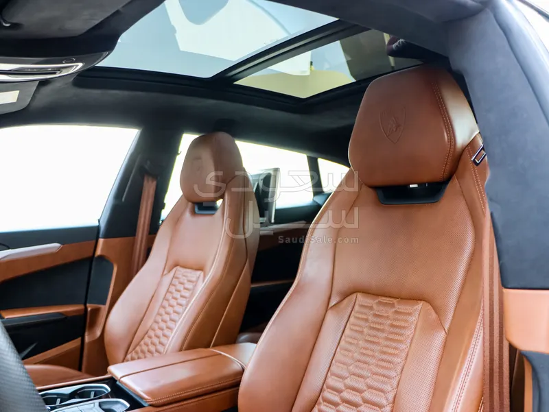 2019 Lamborghini URUS