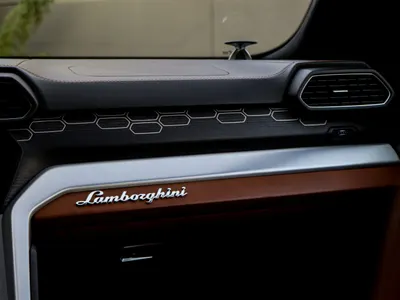 2019 Lamborghini URUS