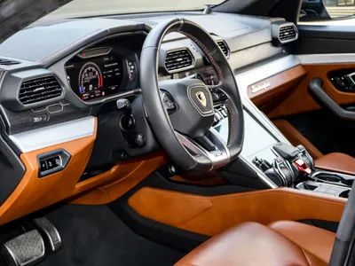 2019 Lamborghini URUS