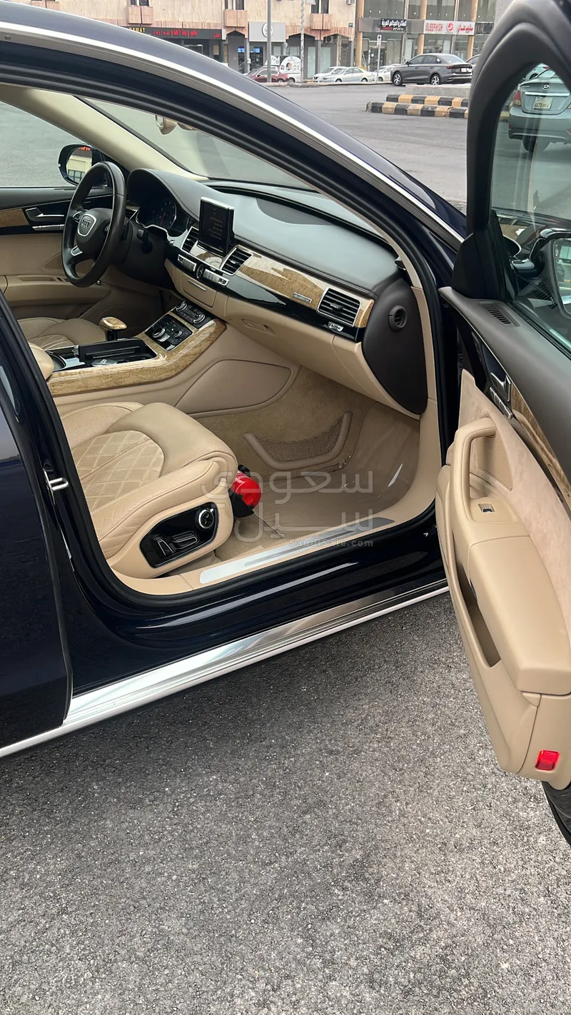 2013 اودي اي 8