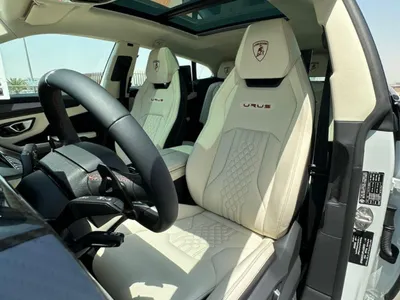 2023 Lamborghini URUS S