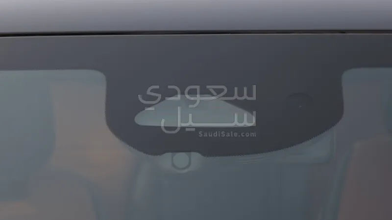 2025 مرسيدس - بنز سي 200 أي إم جي