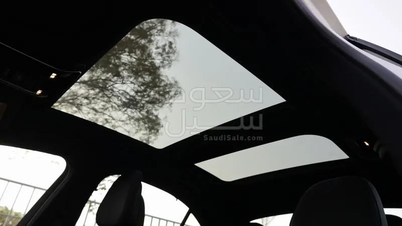 2025 مرسيدس - بنز سي 200 أي إم جي