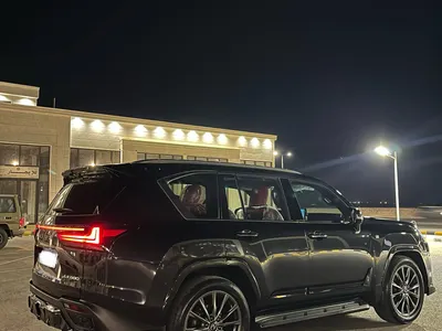 2023 لكزس إل إكس 600 إف