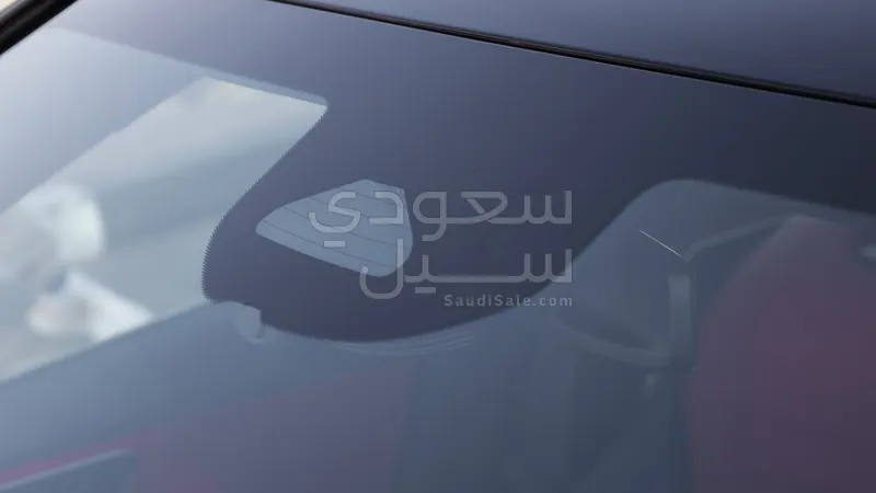 2025 مرسيدس - بنز سي 200 أي إم جي