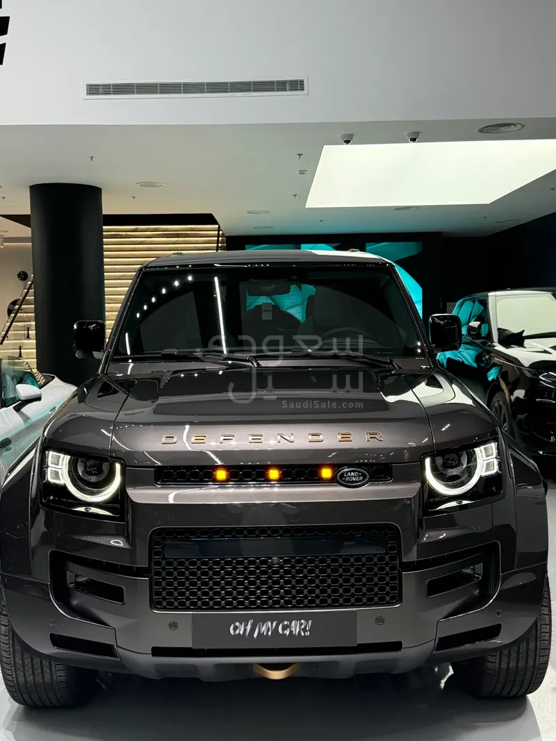 2025 Land Rover Defender Octa
