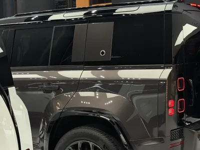 2025 Land Rover Defender Octa