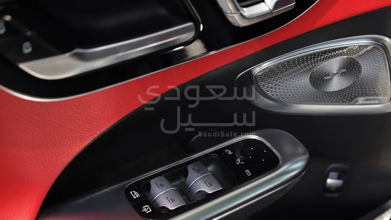 2025 مرسيدس - بنز سي 200 أي إم جي