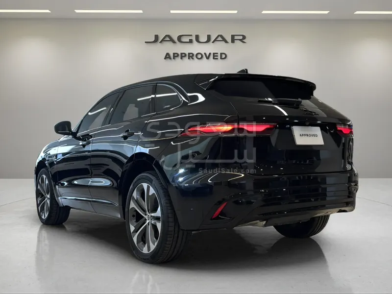 2024 Jaguar F-Pace R-DYNAMIC