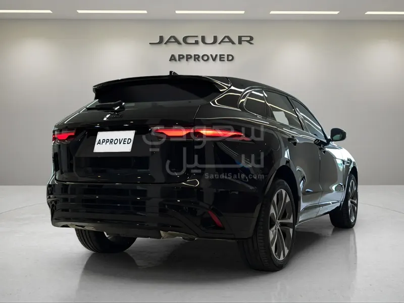 2024 Jaguar F-Pace R-DYNAMIC