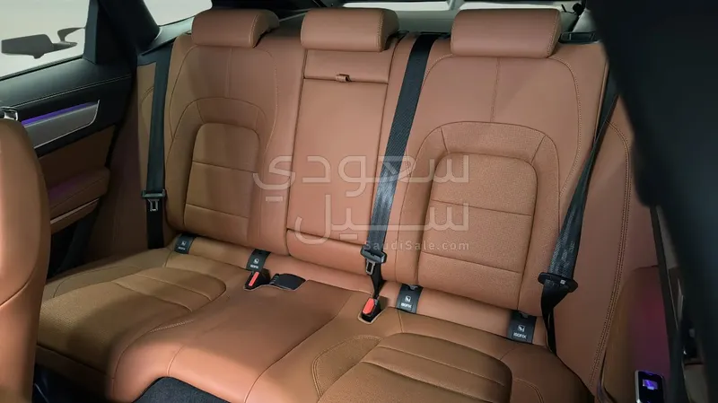 2024 Jaguar F-Pace R-DYNAMIC
