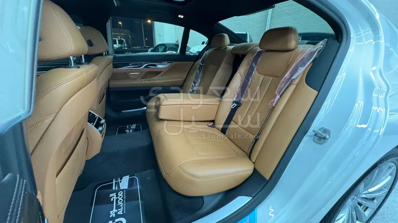 2021 BMW 7 Series 730Li
