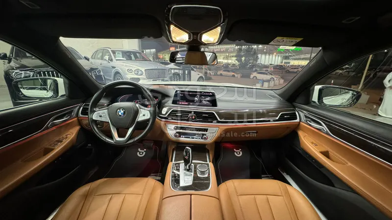 2021 BMW 7 Series 730Li