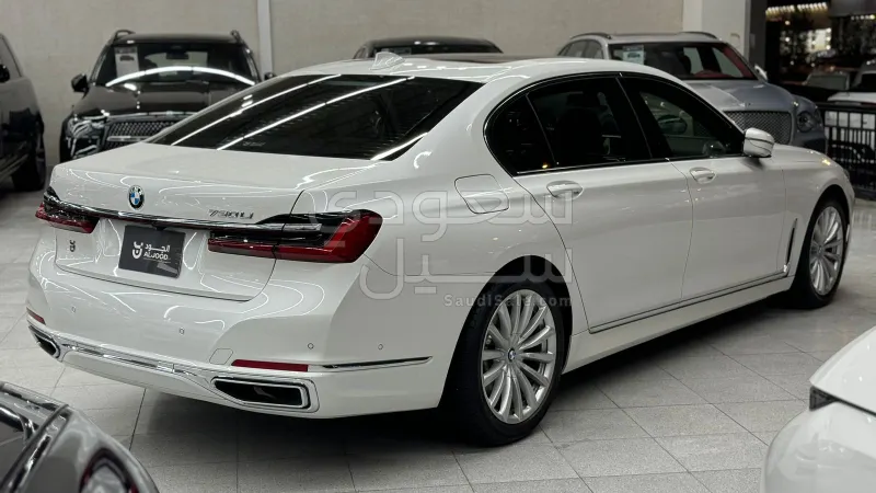 2021 BMW 7 Series 730Li