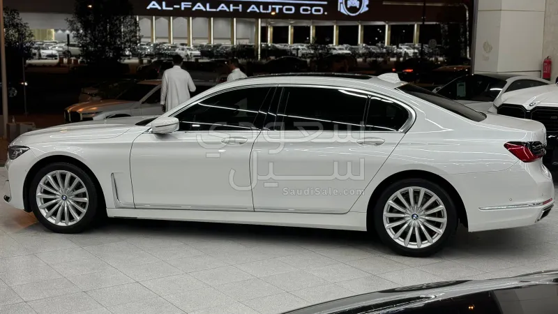 2021 BMW 7 Series 730Li