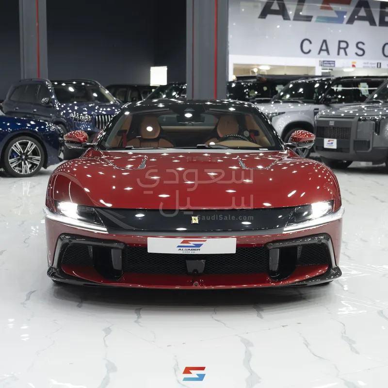 2025 فيراري 12 سيليندر