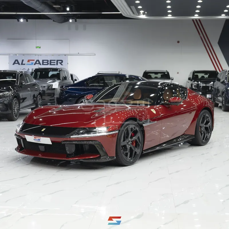 2025 فيراري 12 سيليندر