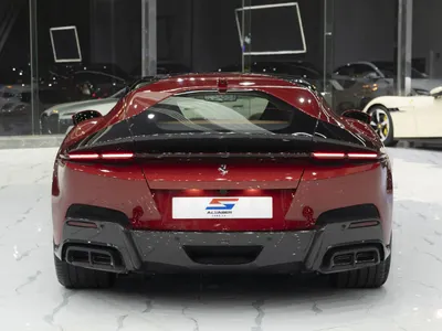 2025 فيراري 12 سيليندر