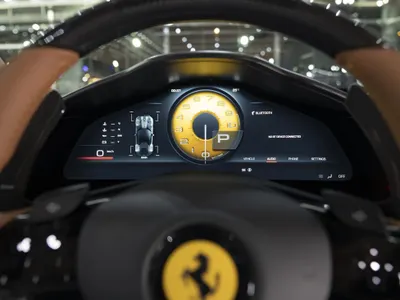 2025 فيراري 12 سيليندر
