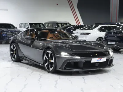 2025 فيراري 12 سيليندر